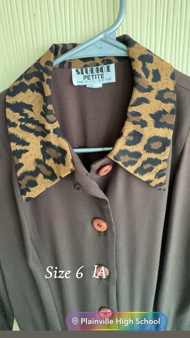 Studio I Petites Size 6 Brown Jumpsuit with Leopard Print Collar & Cuffs